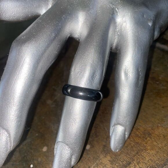 BLACK RING  - Picture 6 of 8